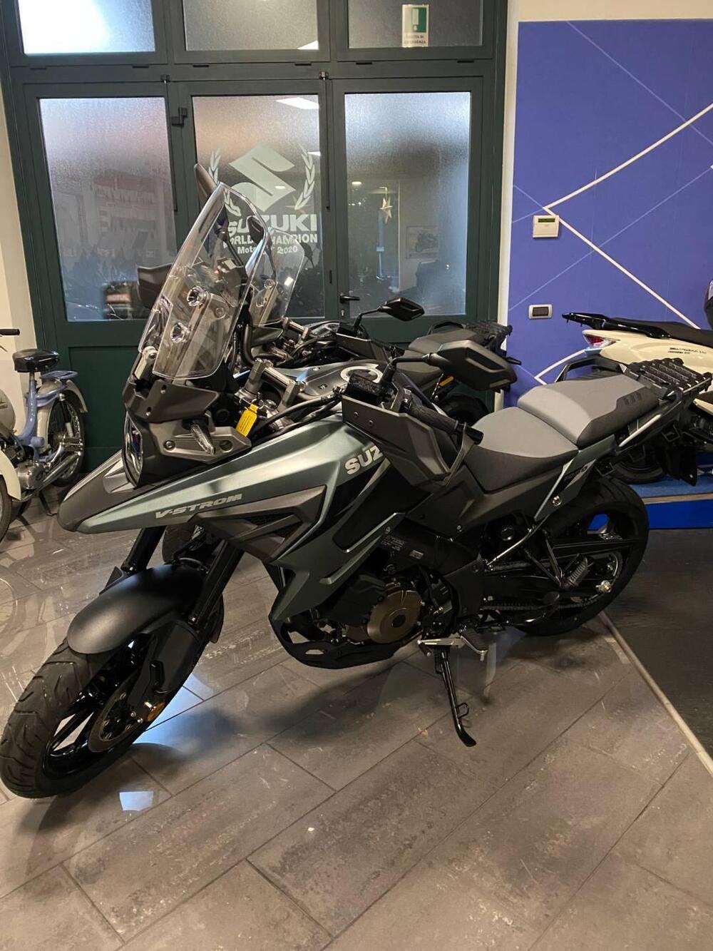 Suzuki V-Strom 1050SE (2025 - 26) (2)