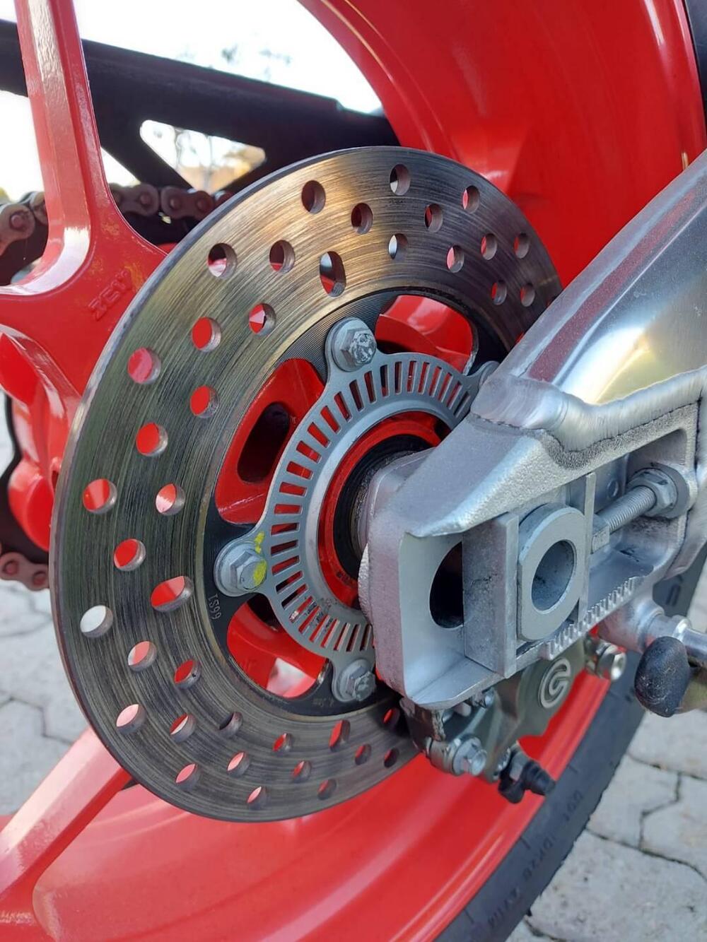 Aprilia Tuono V4 Factory (2019 - 20) (4)