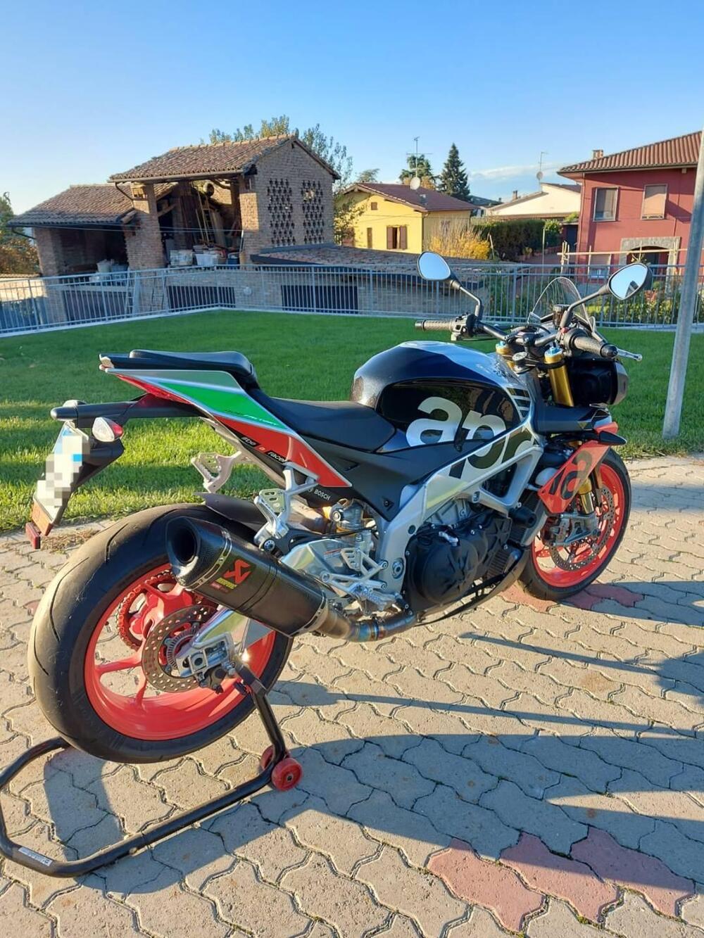 Aprilia Tuono V4 Factory (2019 - 20) (8)