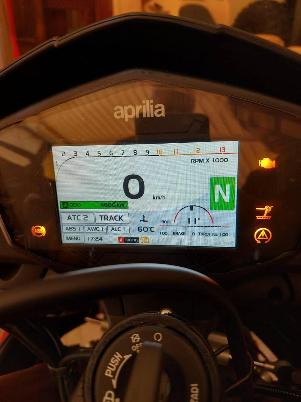 Aprilia Tuono V4 Factory (2019 - 20) (11)