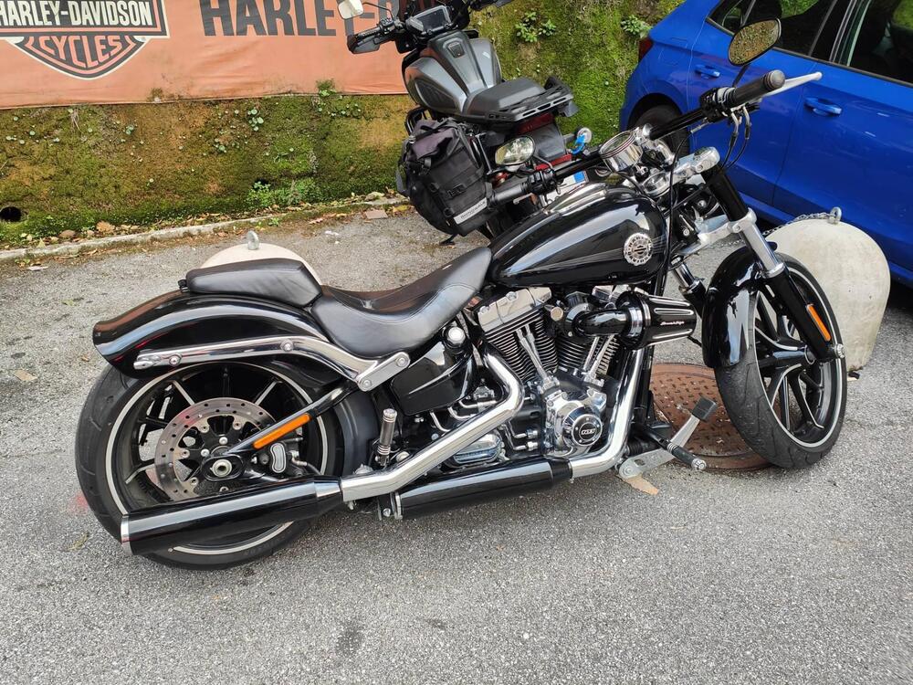 Harley-Davidson 1690 Breakout (2013 - 17) - FXSB