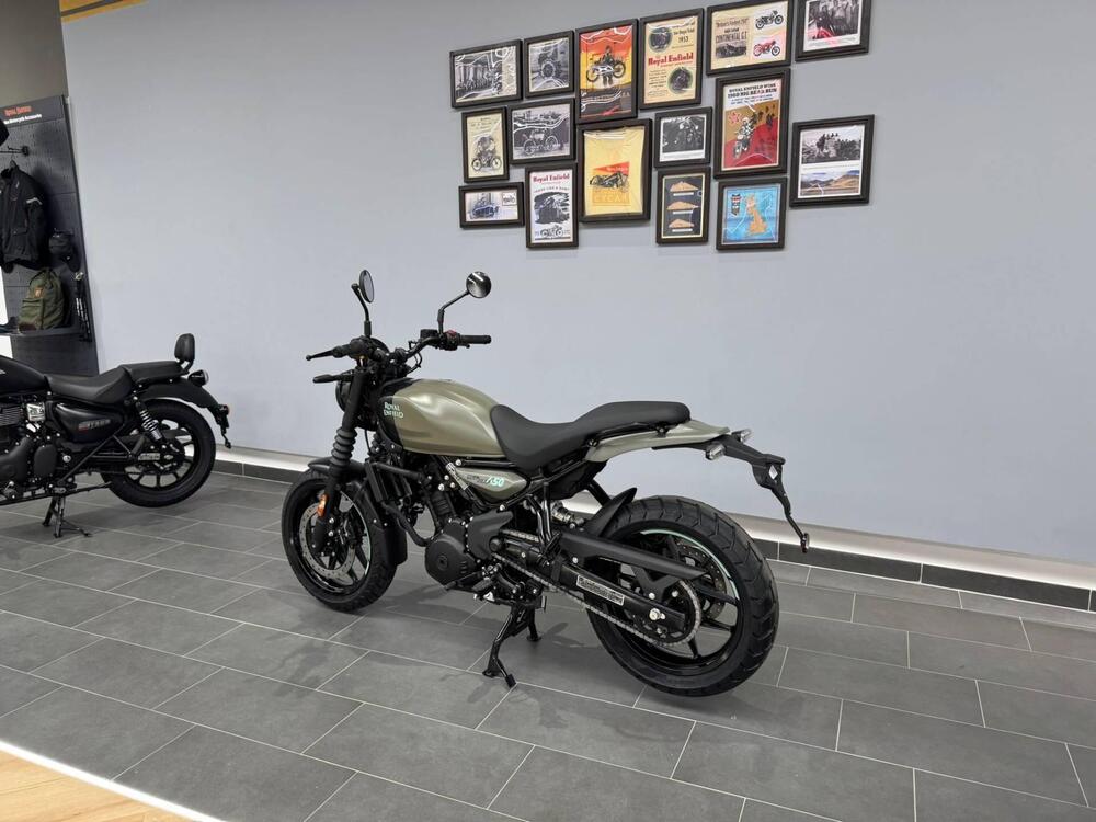 Royal Enfield Guerrilla 450 (2024 - 26) (2)