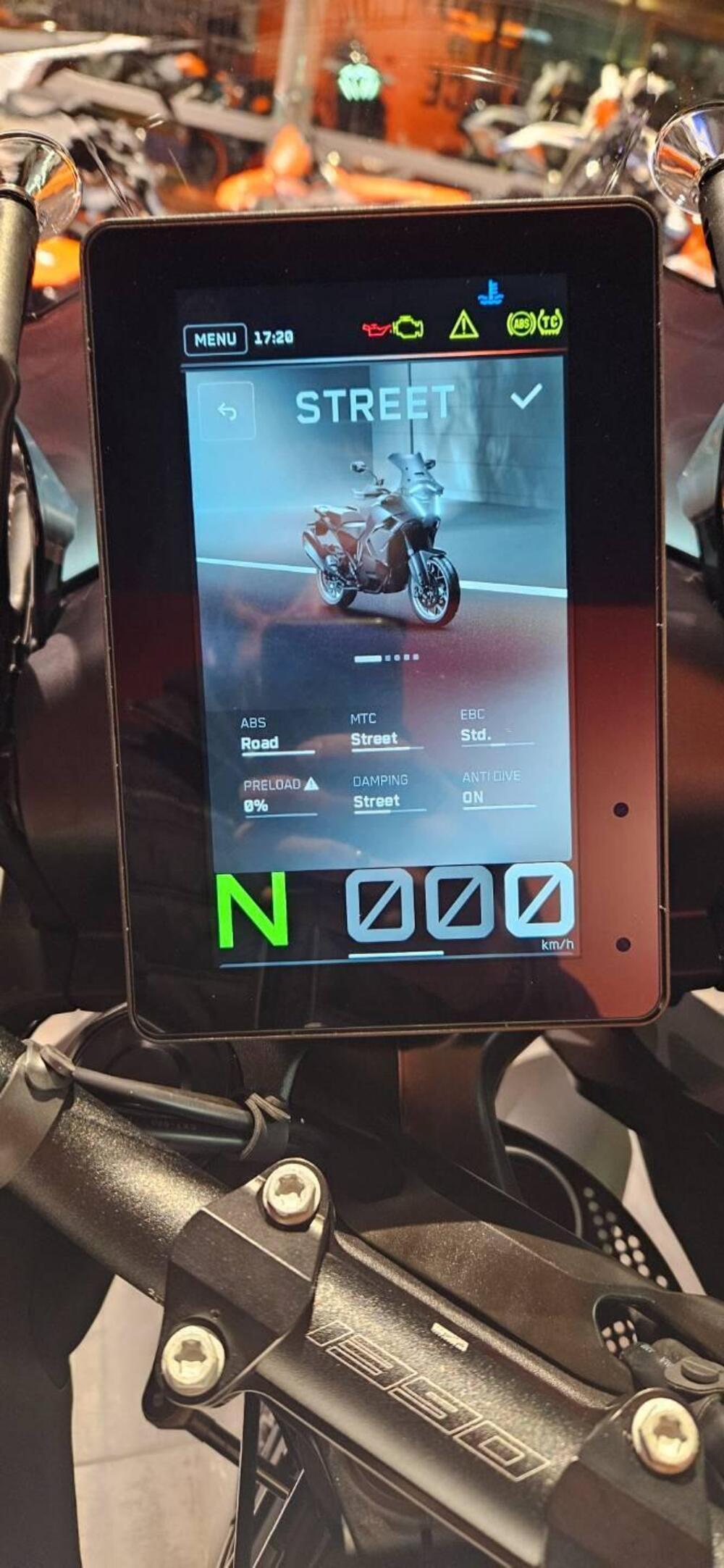 KTM 1390 Super Adventure S (2026) (15)