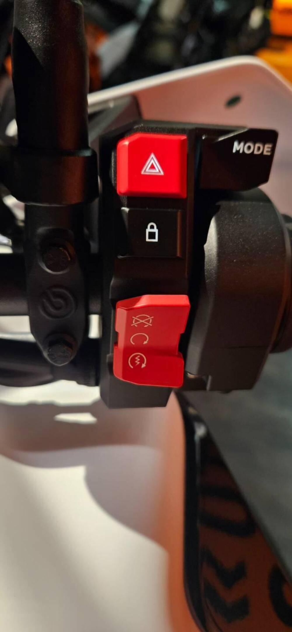 KTM 1390 Super Adventure S (2026) (17)