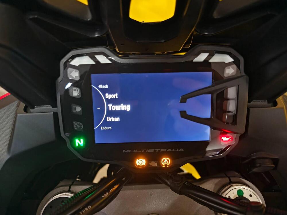 Ducati Multistrada V2 S (2022 - 24) (7)