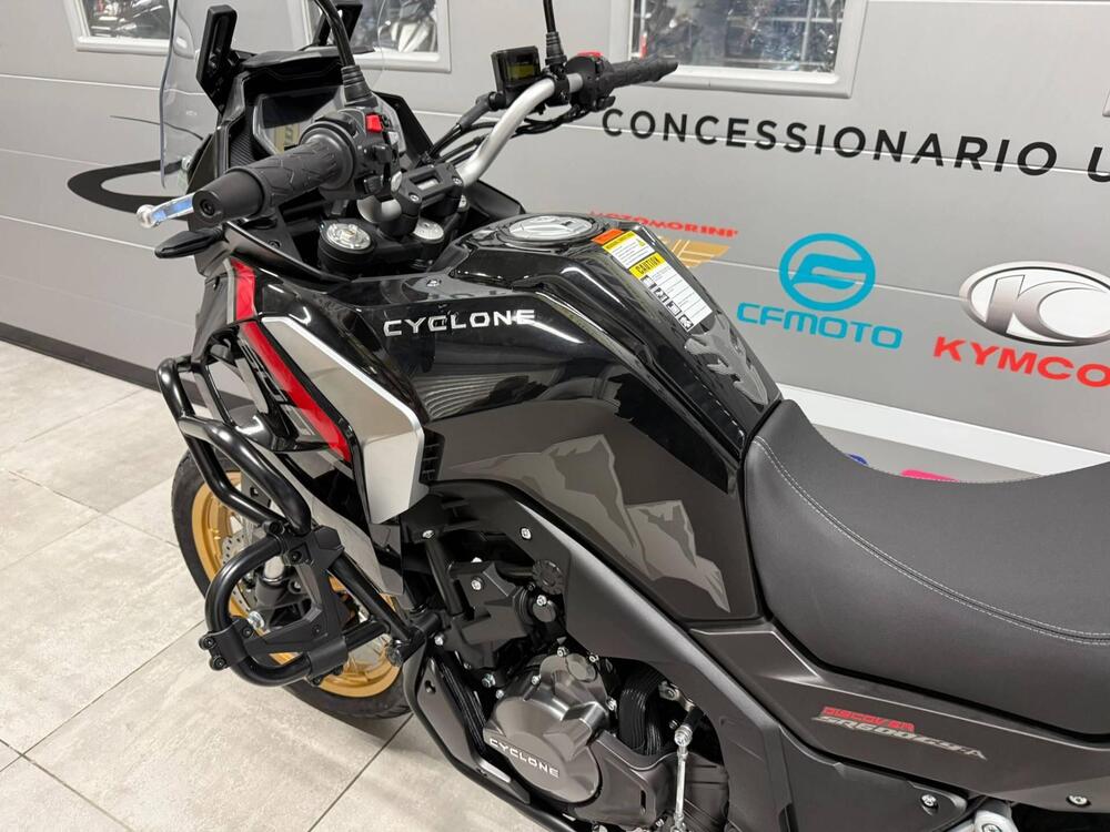 Cyclone RX600 (2025 - 26) (7)