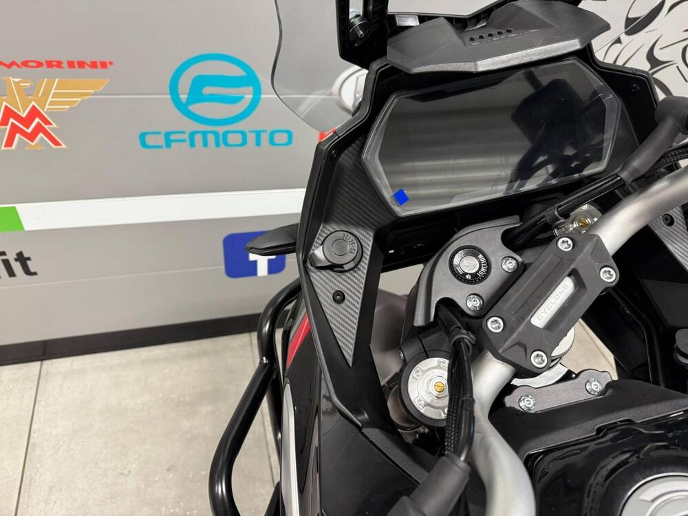 Cyclone RX600 (2025 - 26) (15)