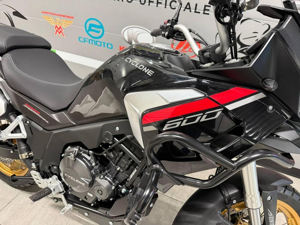 Cyclone RX600 (2025 - 26) (18)