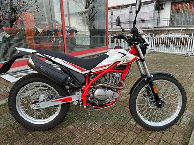 Betamotor Alp 200 (2021 - 25) usata