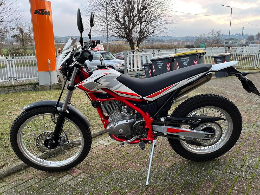 Betamotor Alp 200 (2021 - 25) (9)