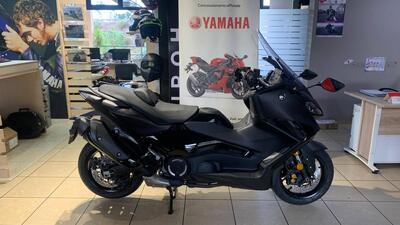 Yamaha T-Max 560 Tech Max (2025) nuova