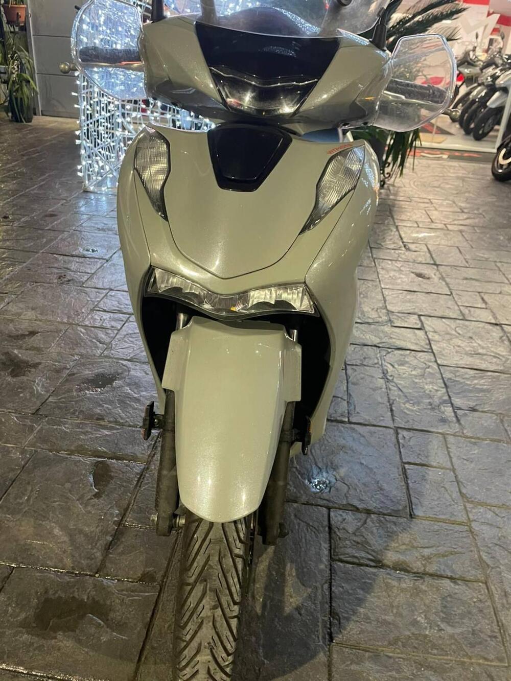 Honda SH 125i (2024 - 25) (5)