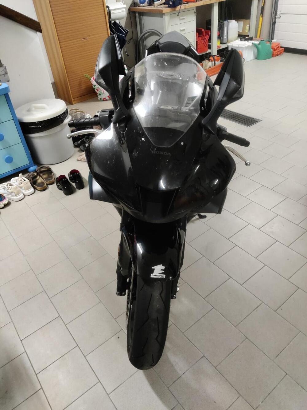 Honda CBR 1000 RR-R Fireblade (2020 - 21) (4)