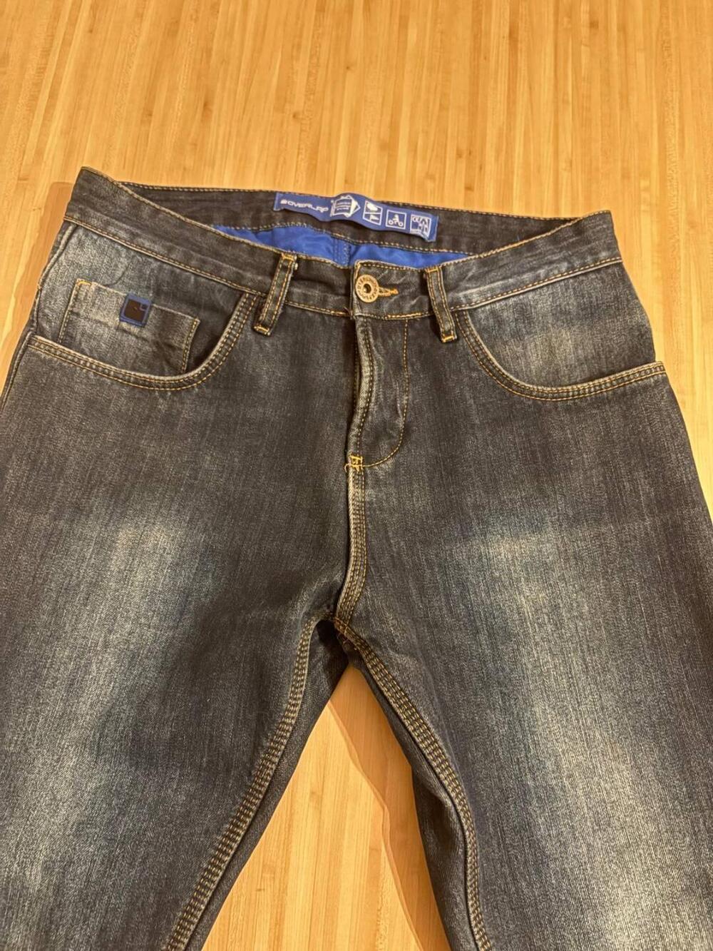 Giubbino e pantalone per motociclista Dainese (2)