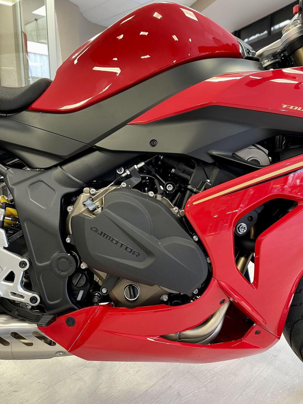 QJ Motor SRK 800 RR (2024) (7)