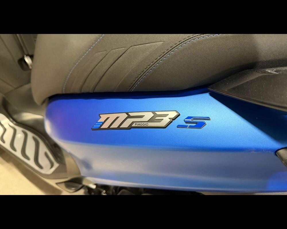 Piaggio MP3 300 ABS Hpe (2021 - 24) (8)