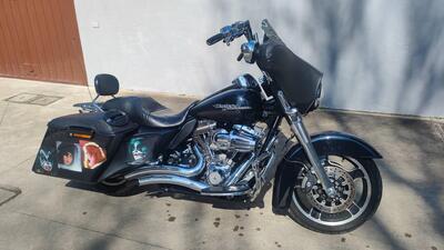 Harley-Davidson 1690 Street Glide (2011 - 13) - FLHX usata