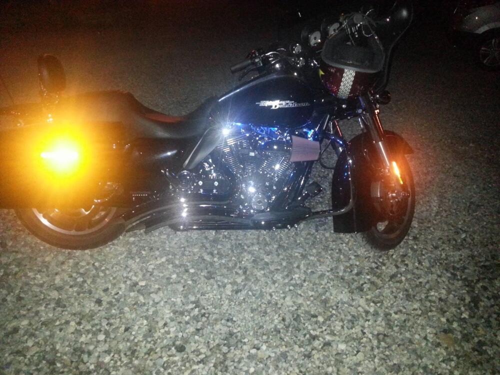 Harley-Davidson 1690 Street Glide (2011 - 13) - FLHX (15)