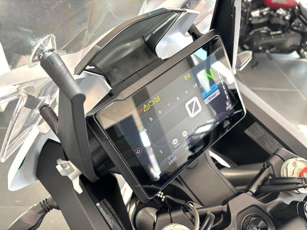 KTM 1290 Super Adventure R (2021) (6)