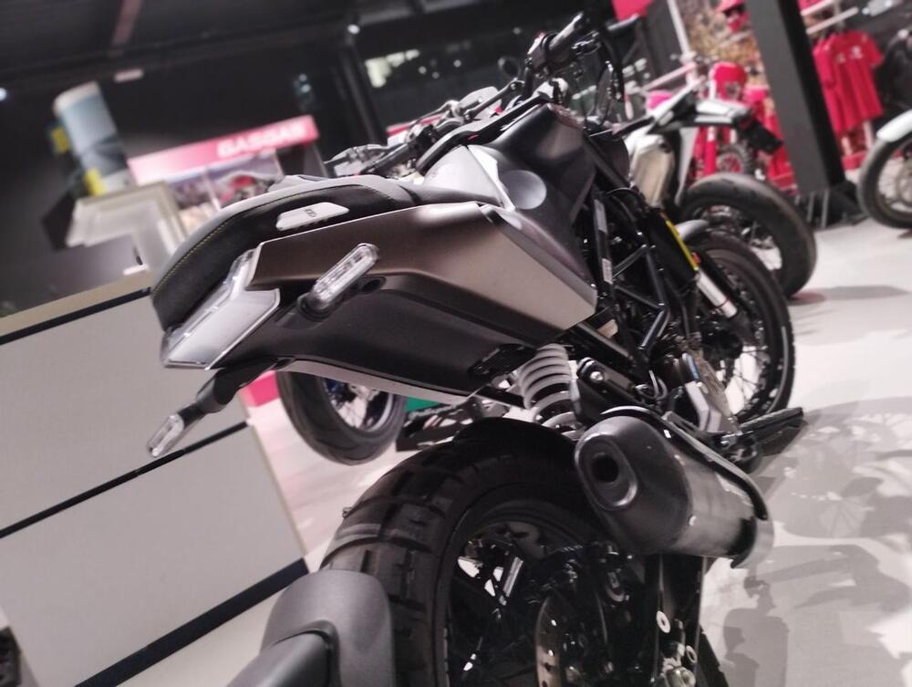 Husqvarna Svartpilen 125 (2021 - 23) (5)