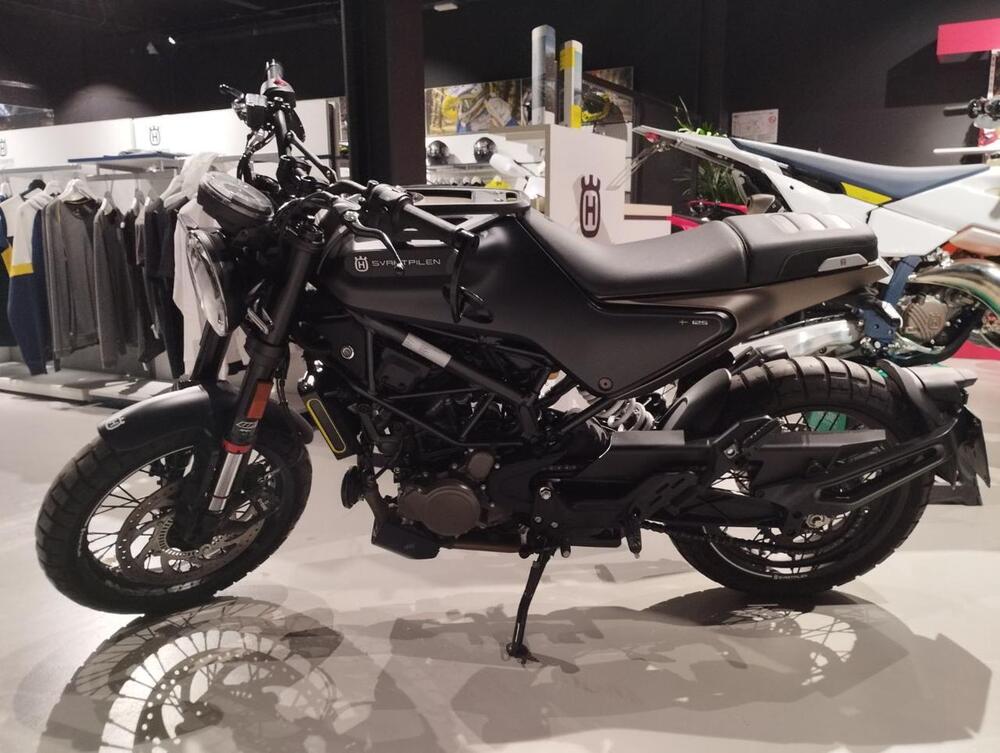 Husqvarna Svartpilen 125 (2021 - 23) (6)