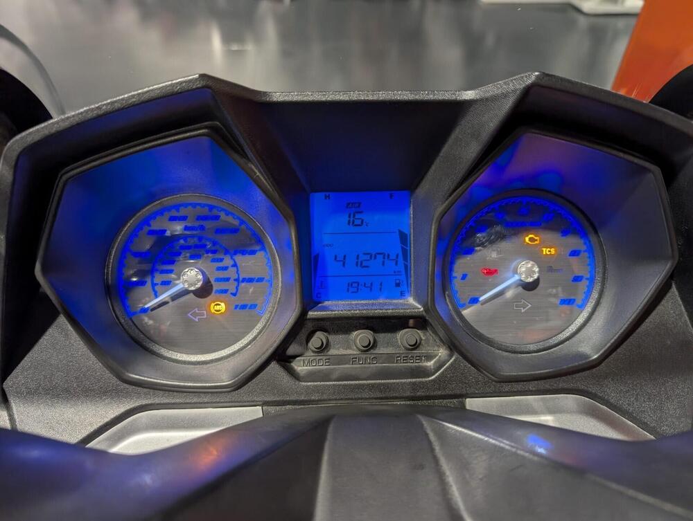 Kymco Downtown 350i TCS (2020) (4)