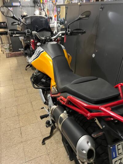 Moto Guzzi V85 TT Evocative Graphics (2021 - 23) usata