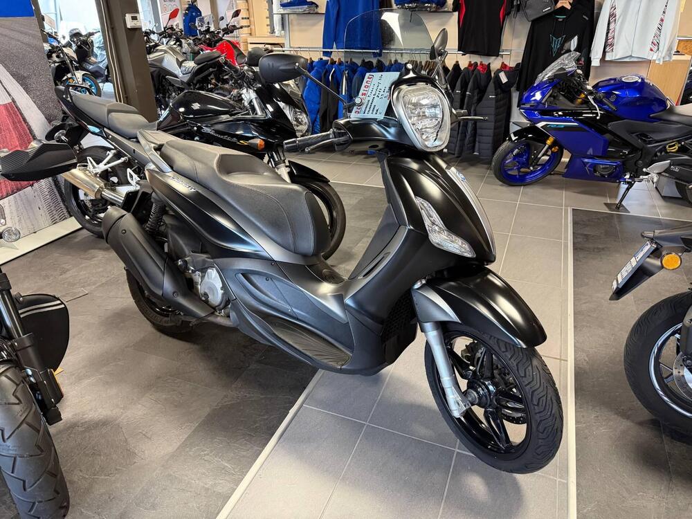 Piaggio Beverly 350 SportTouring ie ABS (2011 - 17)