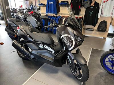 Yamaha X-Max 300 Tech Max (2021 - 24) usata