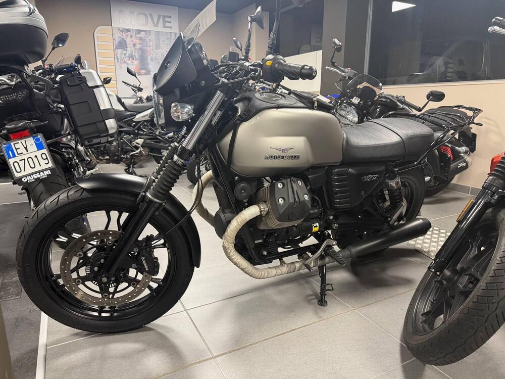 Moto Guzzi V7 II Stone (2015 - 17) (5)