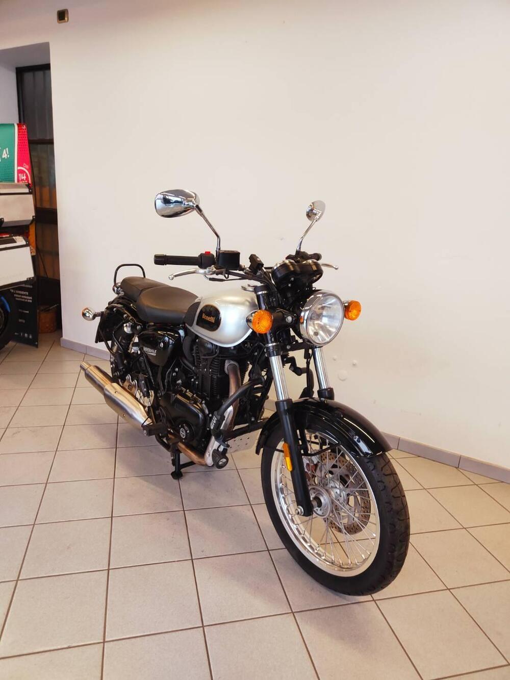 Benelli Imperiale 400 (2021 - 25) (5)