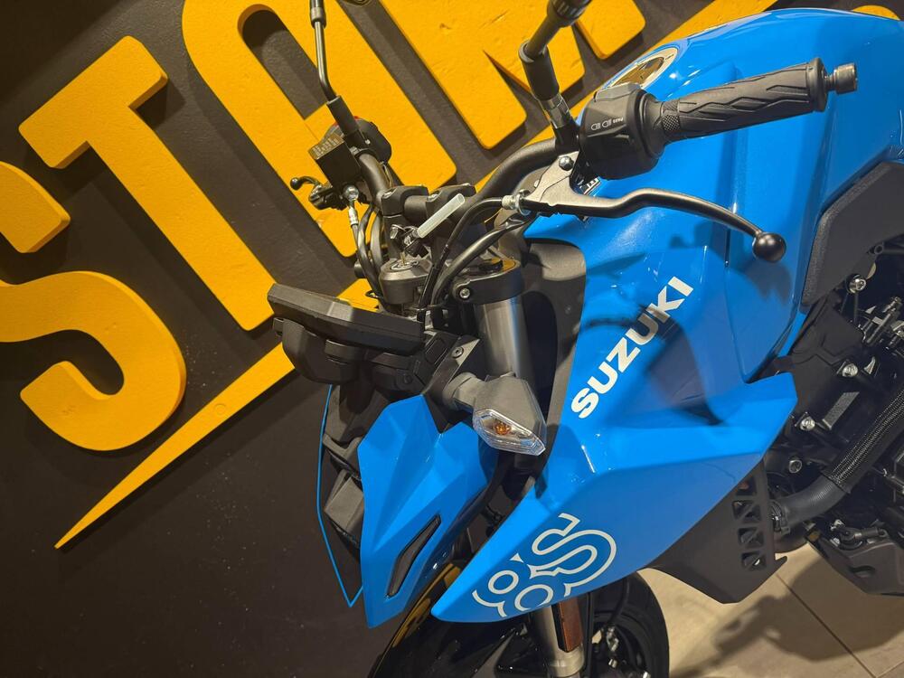 Suzuki GSX-8S (2025 - 26) (6)