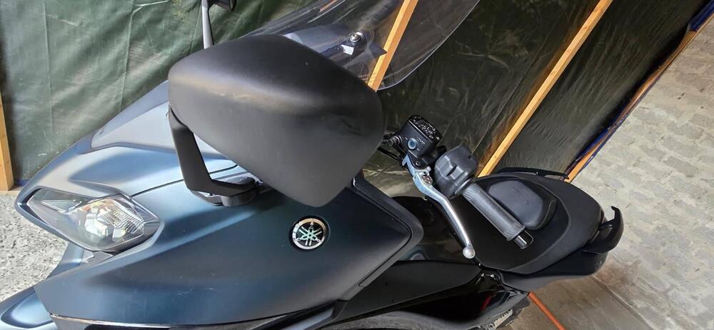 Yamaha T-Max 560 Tech Max (2022 - 24) (2)