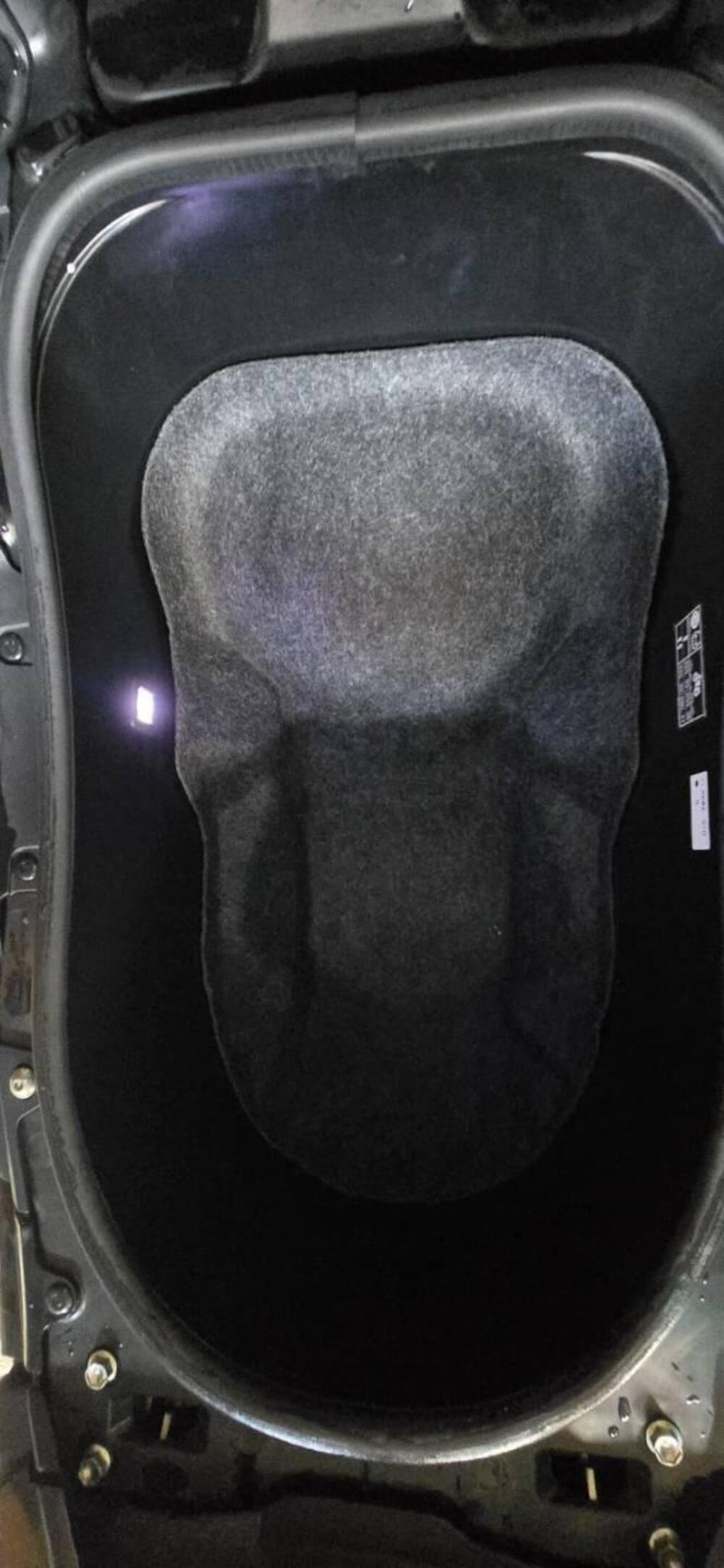 Yamaha T-Max 560 Tech Max (2022 - 24) (5)