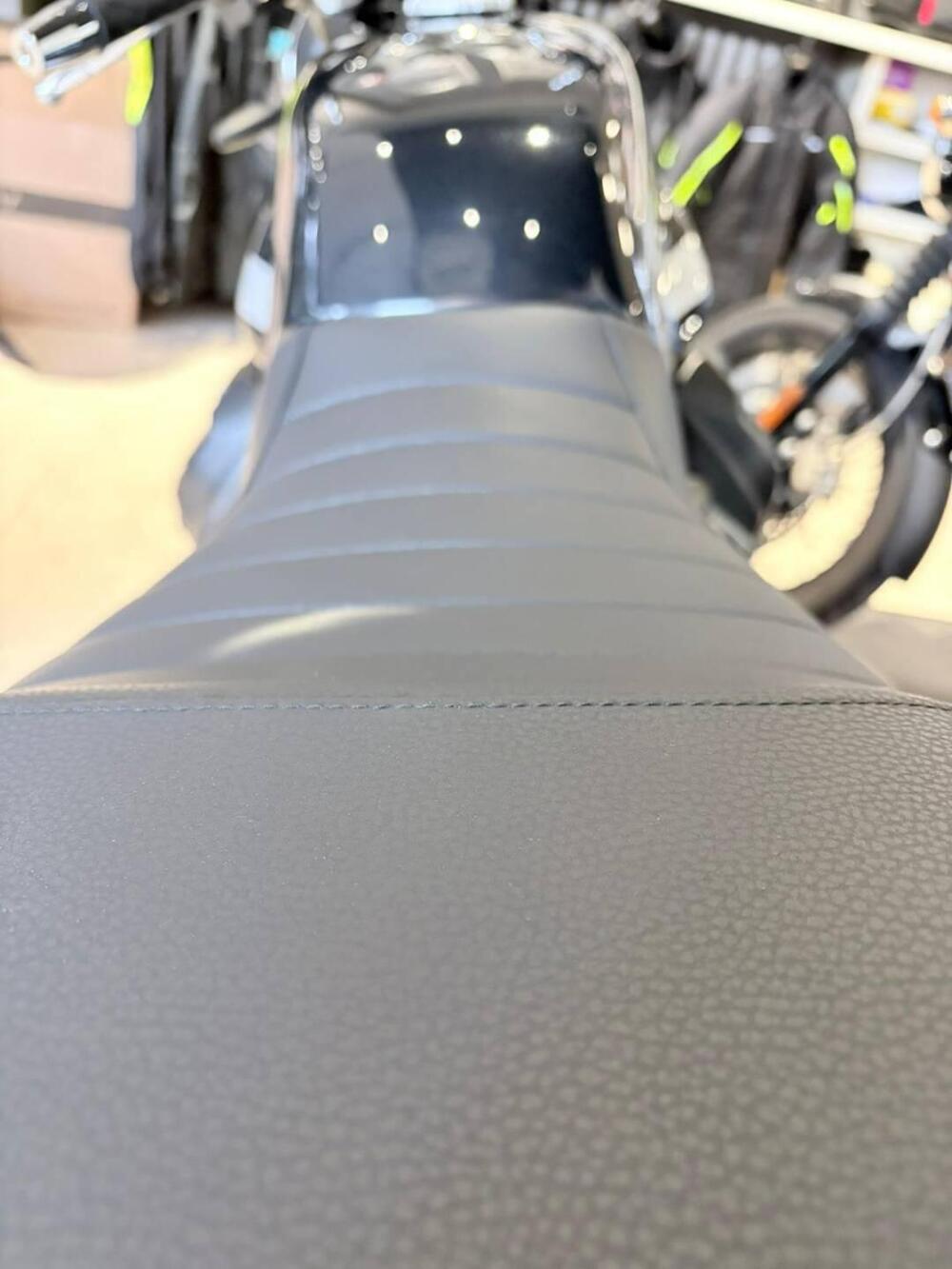 Moto Guzzi V7 Special (2021 - 24) (5)