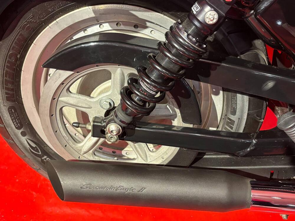 Harley-Davidson 1200 Custom (2004 - 06) - XL 1200C (2)