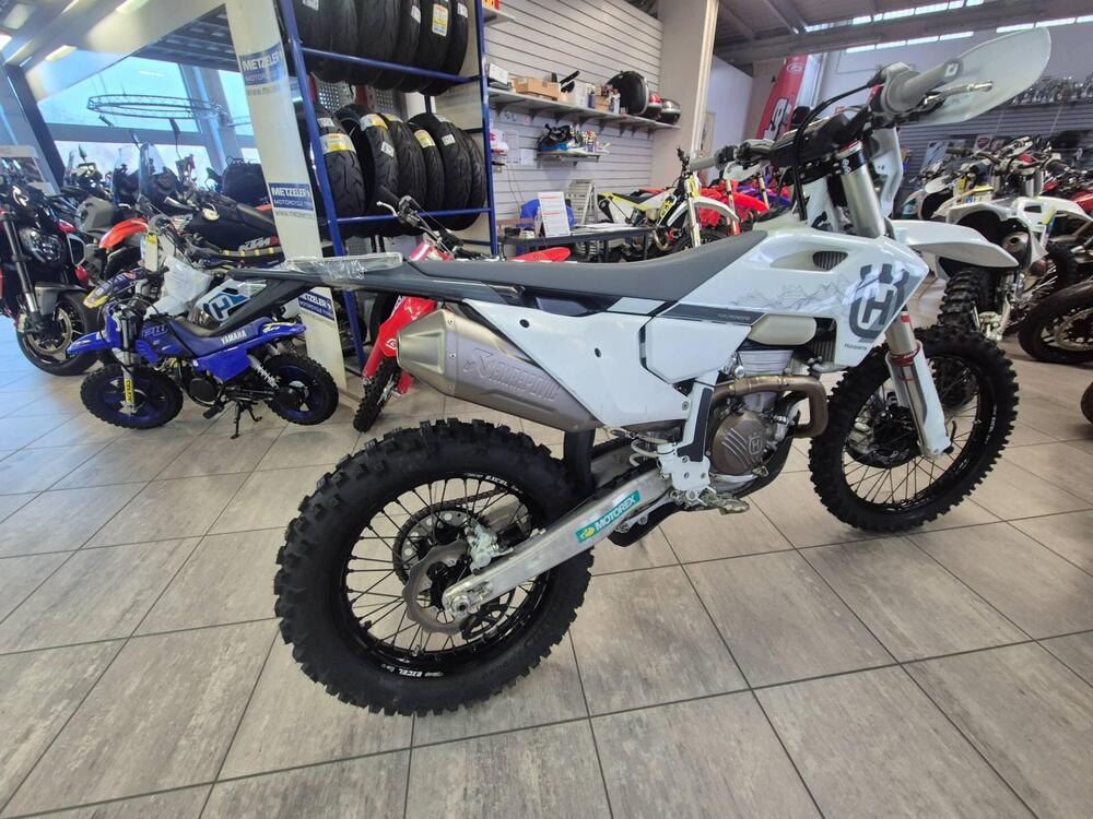 Husqvarna FE 350 Pro (2025) (5)