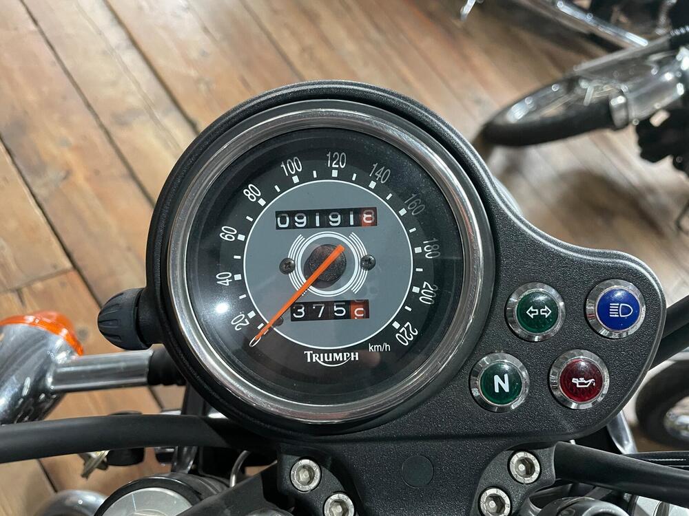 Triumph Bonneville 800 (2002 - 07) (5)