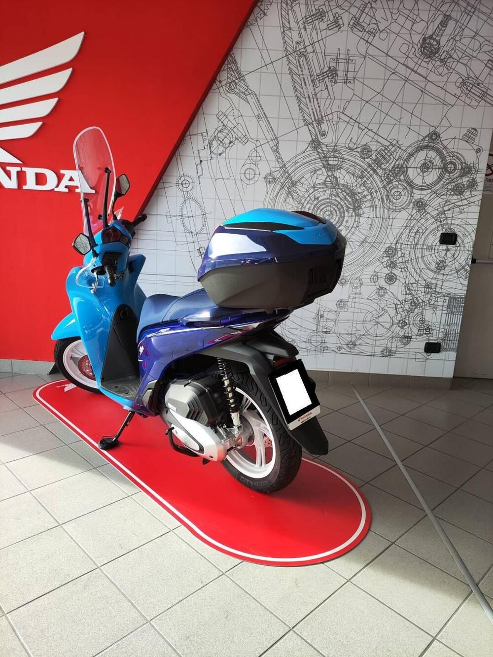 Honda SH 125i (2024 - 25) (6)