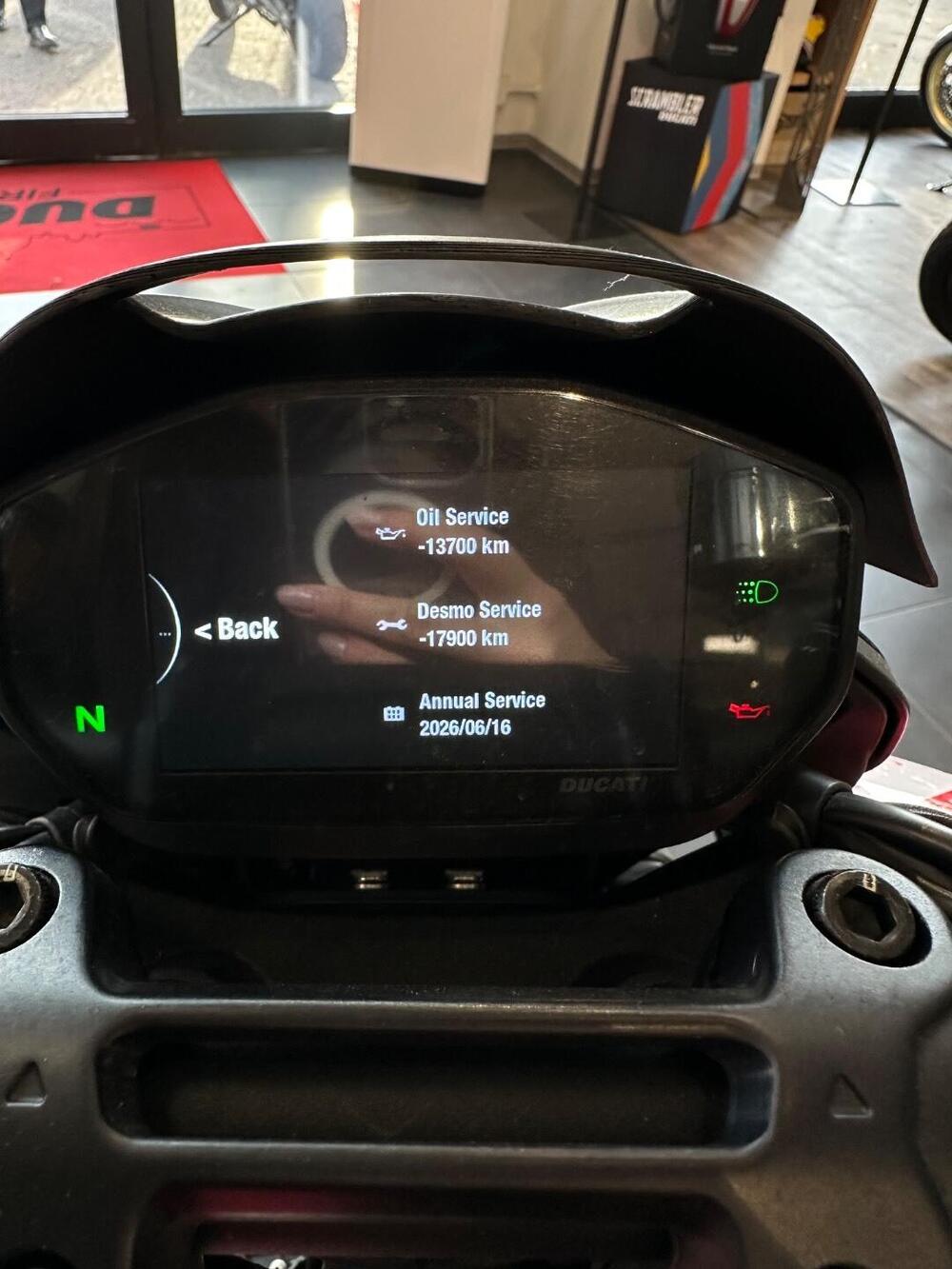 Ducati Hypermotard 950 RVE (2022 - 25) (7)