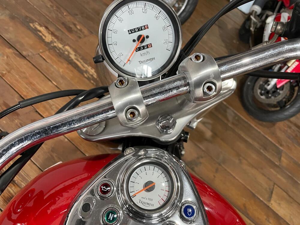 Triumph Speedmaster 865 (2005 - 10) (2)