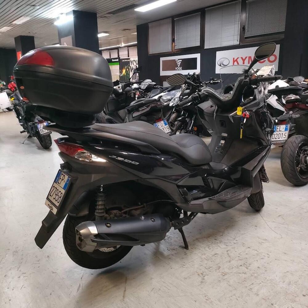 Kawasaki J 300 (2017 - 21) (6)