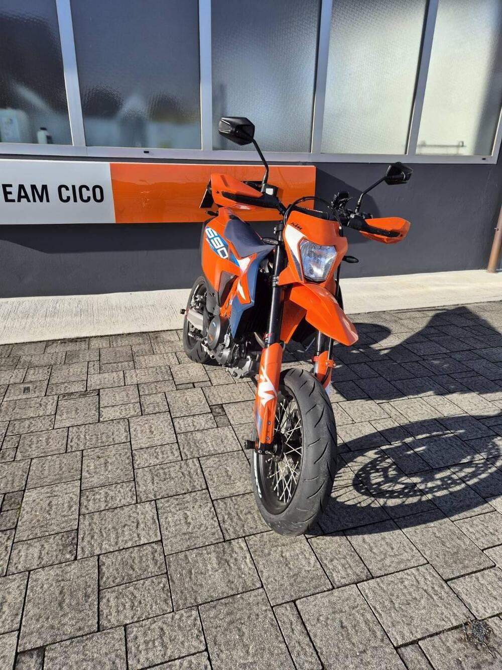 KTM 690 SMC R (2023 - 25) (2)