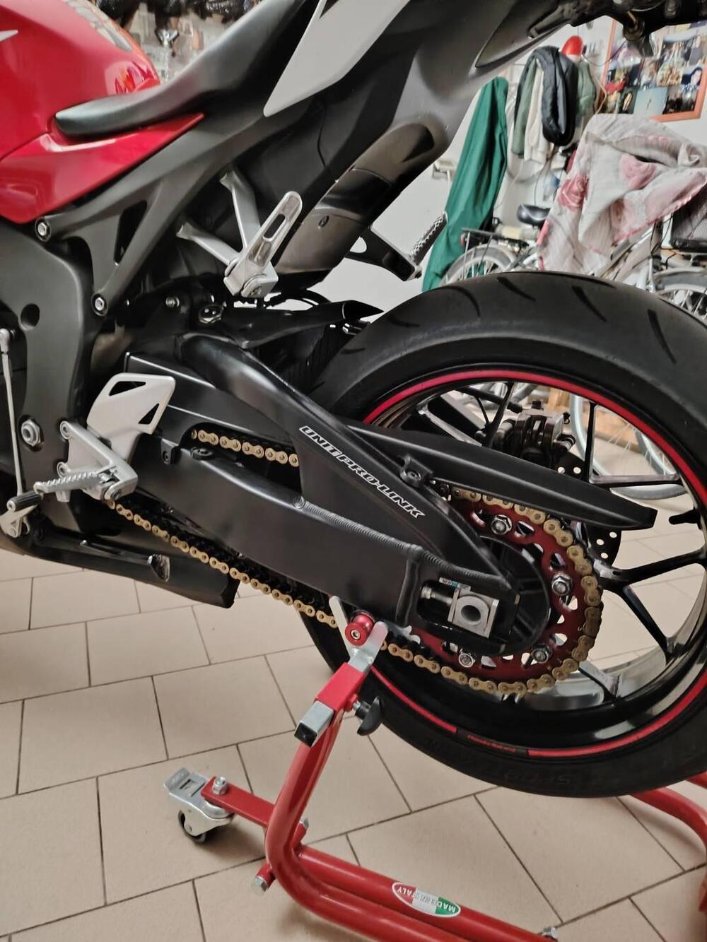 Honda CBR 1000 RR Fireblade eC ABS (2012 - 15) (3)