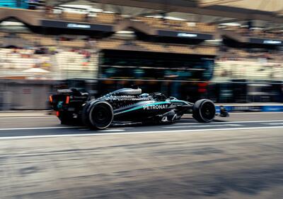 F1. GP Abu Dhabi 2025: Russell domina la FP3 su Norris, Verstappen e Piastri. Hamilton nelle barriere: ecco perché