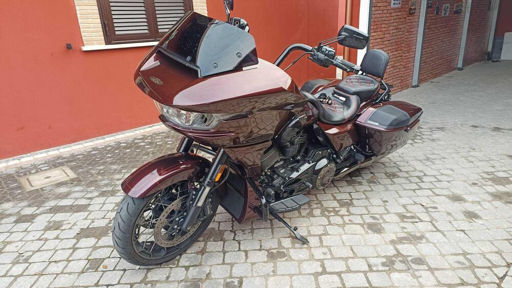 Harley-Davidson CVO Road Glide (2024) (12)