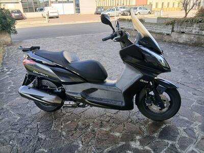 Kymco Downtown 300i (2009 - 17) usata
