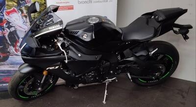 Yamaha YZF R1 (2017 - 19) usata