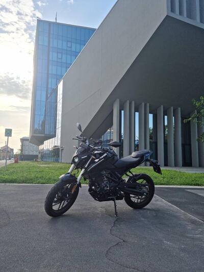 Voge Brivido 125R (2023 - 25) usata