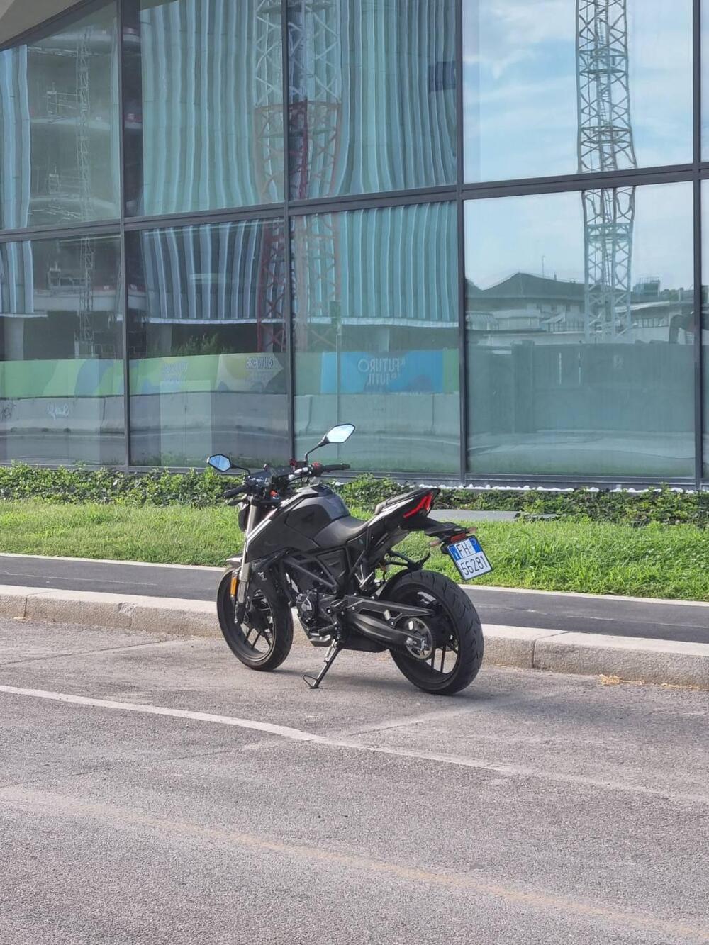 Voge Brivido 125R (2023 - 26) (3)